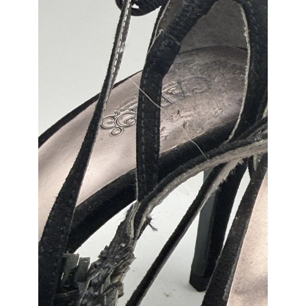 🖤👠 Carlos Santana Women's Black Leather Heels with Feather Accents | Size 6 ✨